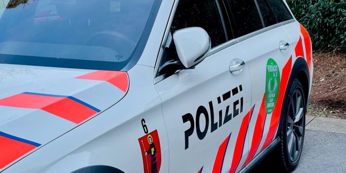 Unbekannte Täterschaft bricht in Bürocontainer ein. Täterschaft
