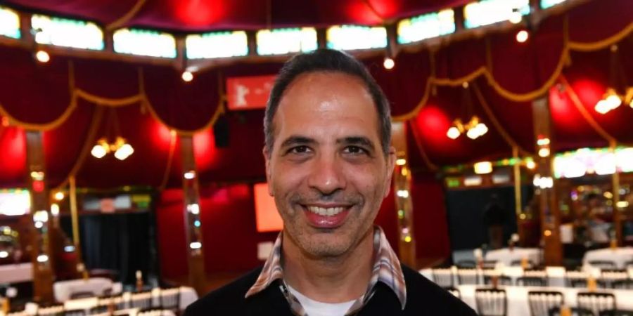 Starkoch Yotam Ottolenghi bei der Berlinale 2019. Foto: Jens Kalaene/dpa