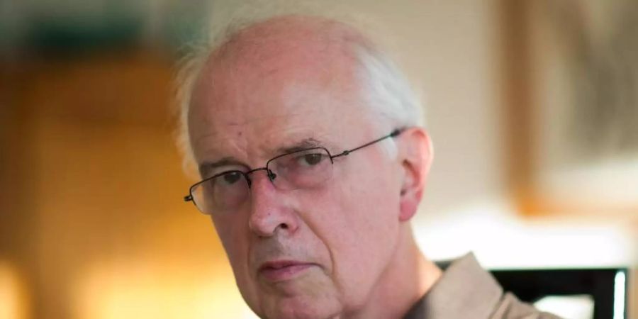 Der Komponist und Dirigent Udo Zimmermann. Foto: Arno Burgi/dpa-Zentralbild/dpa