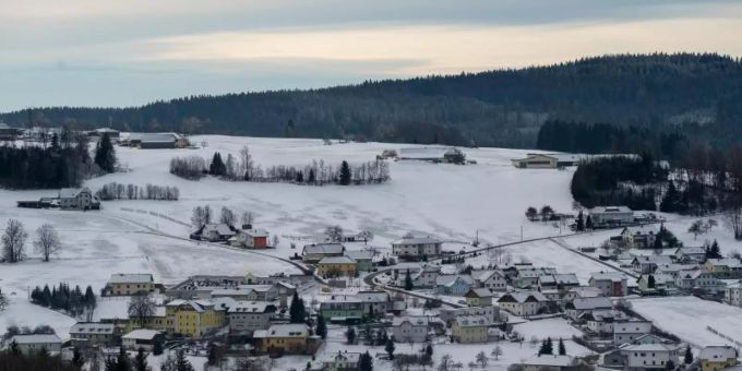 Die Wiederbelebungsversuche des Notarztes scheiterten. Foto: Kerschbaummayr/Fotokerschi.At /dpa Die Wiederbelebungsversuche des Notarztes scheiterten. Foto: Kerschbaummayr/Fotokerschi.At /dpa