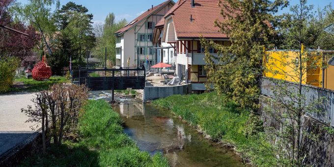Der Lyssbach fliesst mitten durch Lyss. Der Lyssbach fliesst mitten durch Lyss.