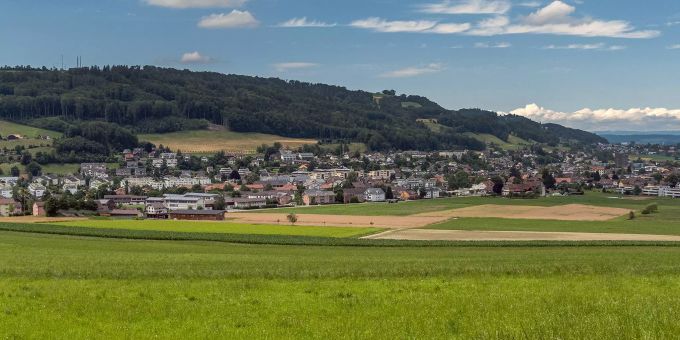 Blick auf Belp. Blick auf Belp.