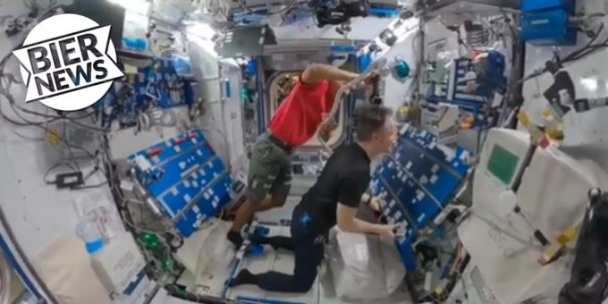 Haare ab - Nasa-Astronaut wird im Weltall zum Friseur