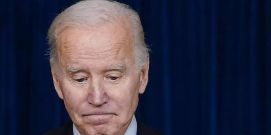 Joe Biden, Präsident der USA, spricht im Chase Center in Wilmington, Delaware, über die schweren Unwetter, die mindestens fünf Bundesstaaten heimgesucht und grosse Verwüstungen hinterlassen haben. Foto: Carolyn Kaster/AP/dpa