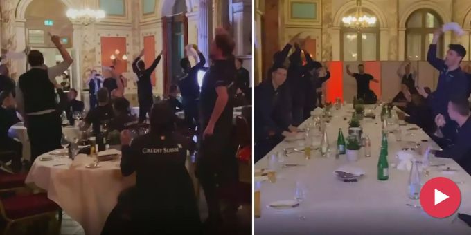 «Sweet Caroline!» - So ausgelassen feiern die Nati-Stars die WM-Quali