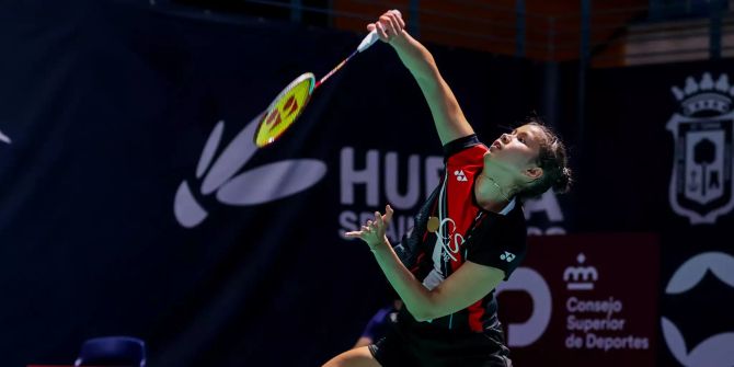 Jenjira Stadelmann Badmintonspielen