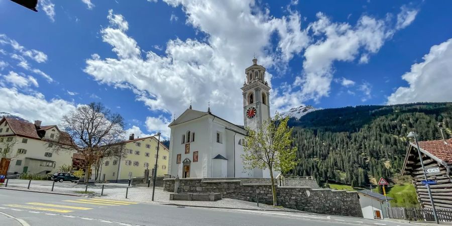 Die Gemeinde Thusis mit der reformierten Kirche.
