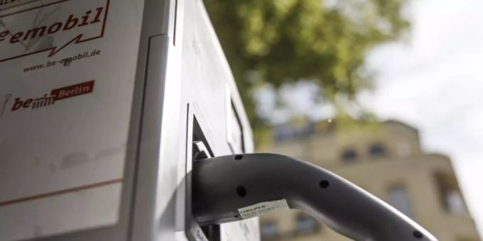 Bei den in 2021 bisher zugelassenen Elektro-Autos und Plug-in-Hybriden haben deutsche Hersteller die Nase vorne. Foto: Carsten Koall/dpa/Symbolbild Bei den in 2021 bisher zugelassenen Elektro-Autos und Plug-in-Hybriden haben deutsche Hersteller die Nase vorne. Foto: Carsten Koall/dpa/Symbolbild