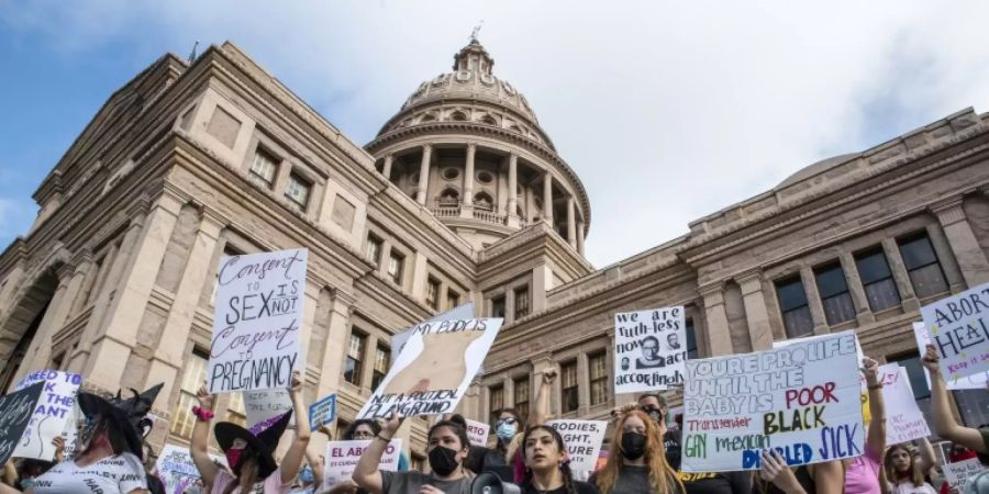 Protest gegen Abtreibungsgesetz in Austin am Wochenende