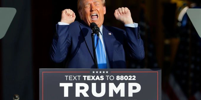 Donald Trump veröffentlicht einen Brief, bei dem es sich um eine fachliche Einschätzung seines Arztes handeln soll, der ihm einen «ausgezeichneten» Gesundheitszustand attestiere. Donald Trump veröffentlicht einen Brief, bei dem es sich um eine fachliche Einschätzung seines Arztes handeln soll, der ihm einen «ausgezeichneten» Gesundheitszustand attestiere.