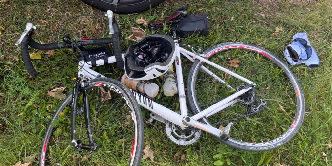 Ramsen SH - Zwei Rennvelofahrende bei Kollision verletzt