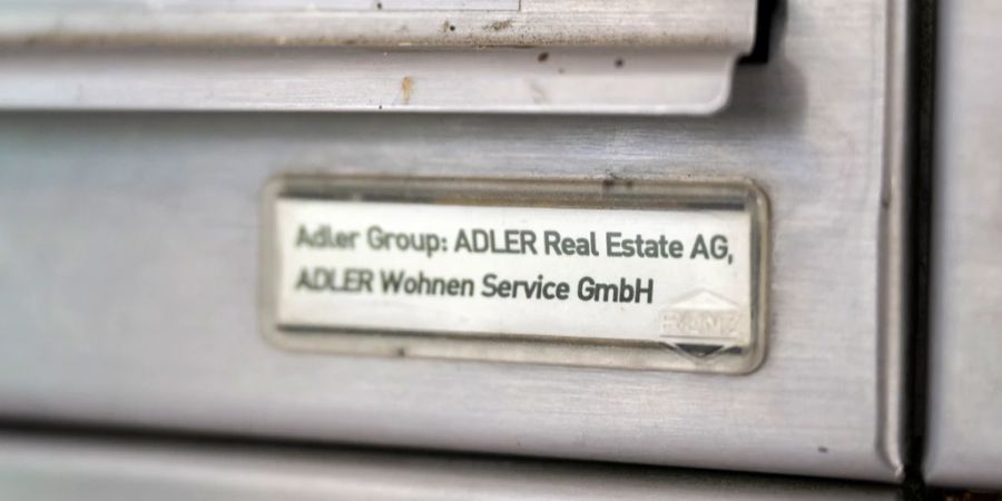 Adler Real Estate Klingelschild