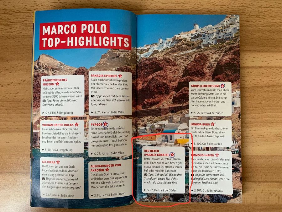 Ein weiteres «Top-Highlight» ist laut dem Reiseführer von Marco Polo der Red Beach. Pikant: Als Tipp wird geschrieben: Gehen Sie «zu Fuss» zum Red Beach.