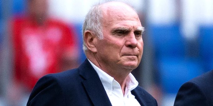 Uli Hoeness rät Bundestrainer Flick Experimente zukünftig auszulassen. Uli Hoeness