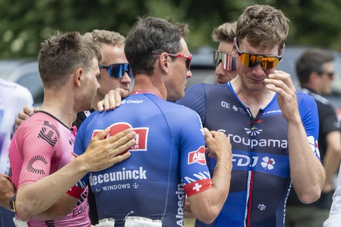Nach dem Tod von Gino Mäder steigt auch Stefan Küng (rechts) an der Tour de Suisse aus. Stefan Küng