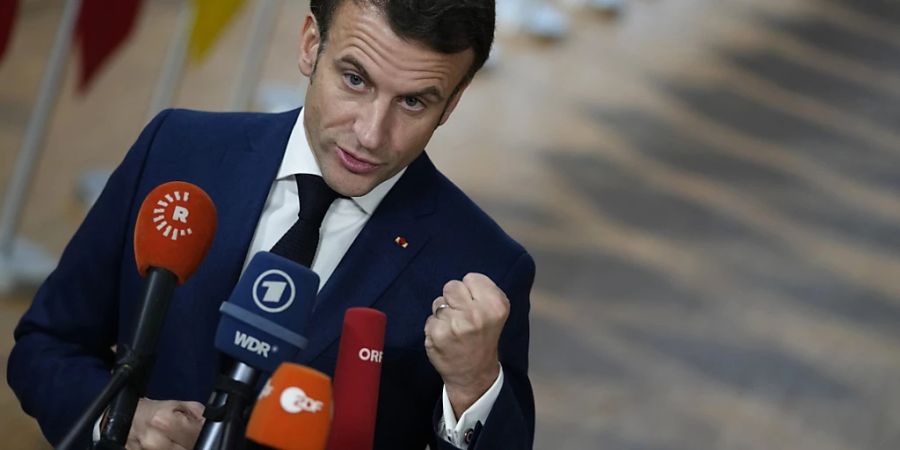 Die französische Regierung um Präsident Emmanuel Macron plant eine Rentenreform. Foto: Virginia Mayo/AP/dpa