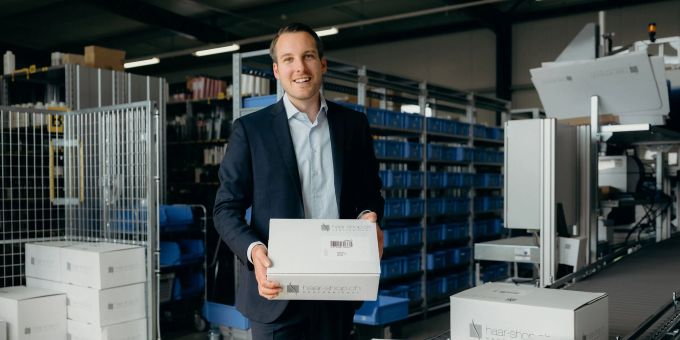 Roger Wäfler CEO haar-shop.ch. Roger Wäfler