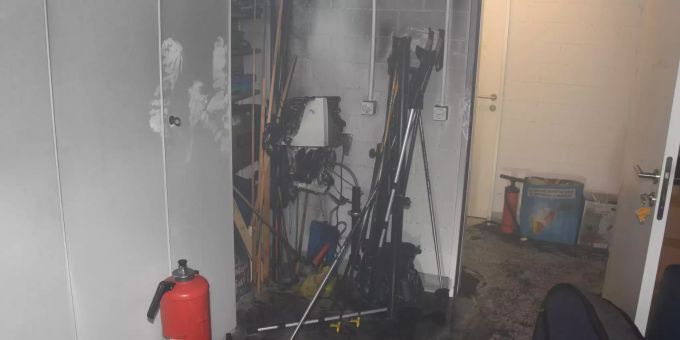 Luftentfeuchter in Brand geraten. Luftentfeuchter in Brand geraten