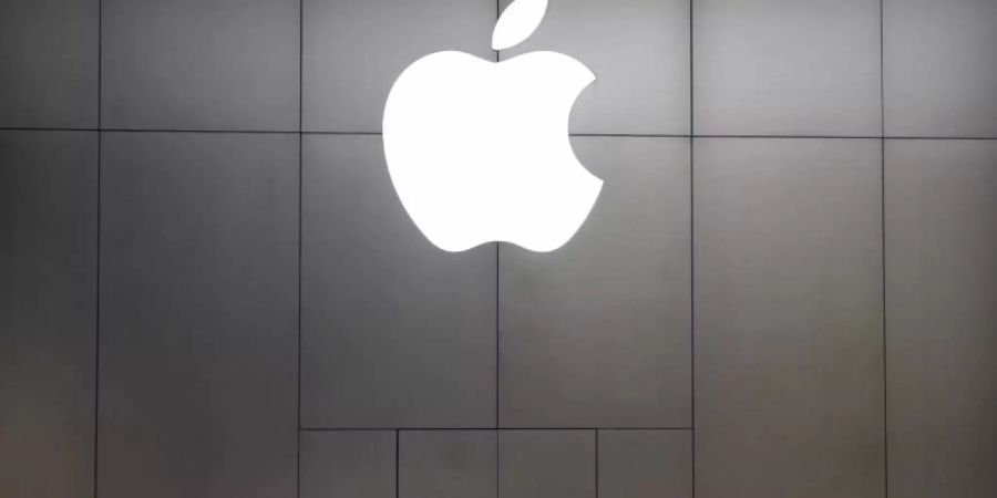 Apple kommt vergleichsweise gut durch die Krise. Foto: Mark Schiefelbein/AP/dpa