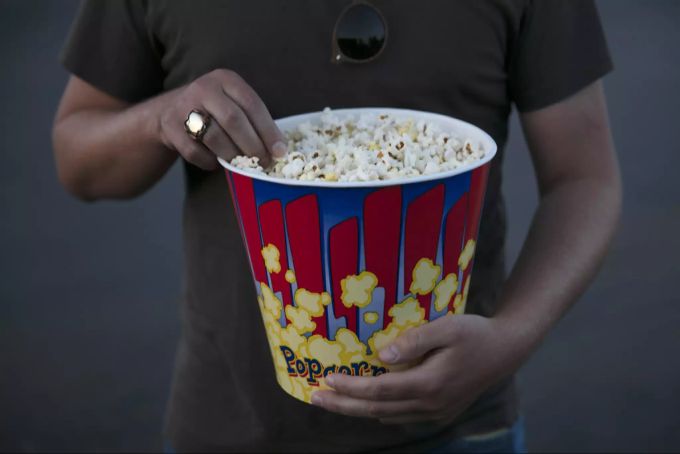 Snacks müssen vorerst online gekauft werden. (Symbolbild) Pathé Dietlikon Symbolbild