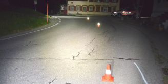 Schwellbrunn AR - Auto von Strasse abgekommen