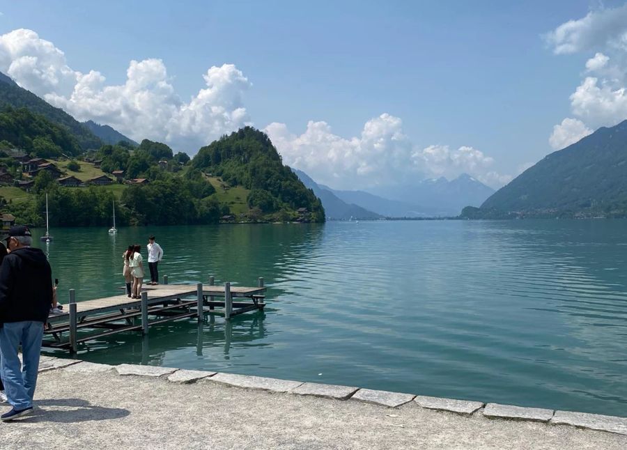 Dank dem Drehkreuz haben die Touristen den Steg in Iseltwald BE jetzt für sich. Das kommt gut an, freut sich die Gemeinde.