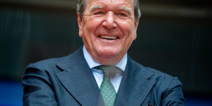 SPD-Altkanzler Gerhard Schröder pflegt enge Verbindungen zu Russland.