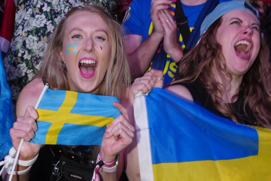 Schwedische Fans sind aus dem Häuschen: Zum 50-Jahre-Jubiläum des ABBA-Siegs beim ESC wird der Mega-Event 2024 wieder im hohen Norden stattfinden.