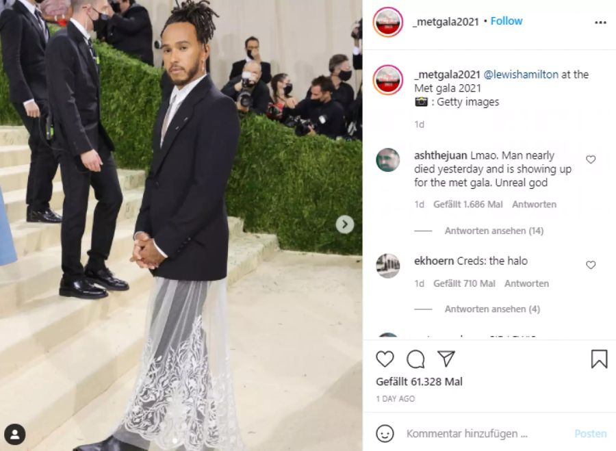 Der Brite posiert an der Met-Gala für die Kameras.