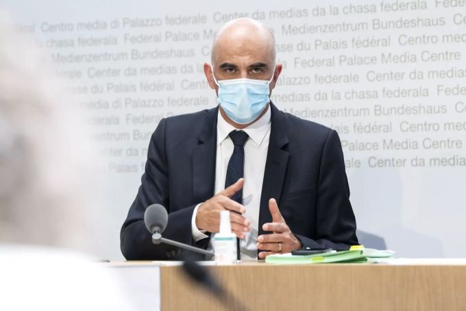 Bundesrat Alain Berset verkündete am Mittwoch die neuen Massnahmen zur Bekämpfung des Coronavirus. Dazu gehört eine Ausdehnung der Zertifikatspflicht. Alain Berset
