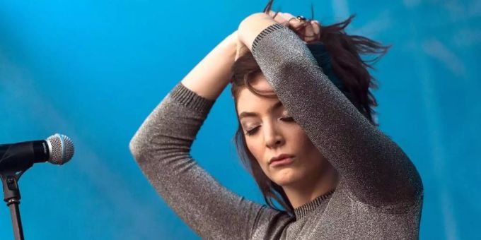 Lorde will sich mehr auf ihre Musik fokussieren. Foto: picture alliance / Sebastian Gollnow/dpa Lorde will sich mehr auf ihre Musik fokussieren. Foto: picture alliance / Sebastian Gollnow/dpa