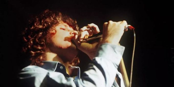 Jim Morrison, Sänger der Band The Doors - sein früher Tod mit 27 machte ihn zu einem Mythos. Jim Morrison The Doors