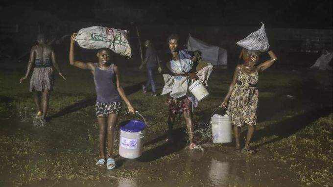 Menschen in einem Flüchtlingslager auf Haiti. APTOPIX Haiti Earthquake