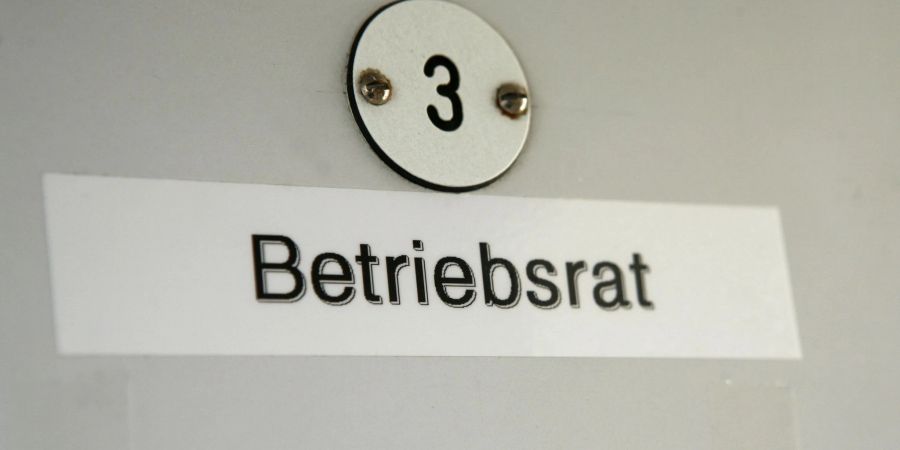 Das EU-Parlament setzt sich für länderübergreifende Betriebsräte ein.