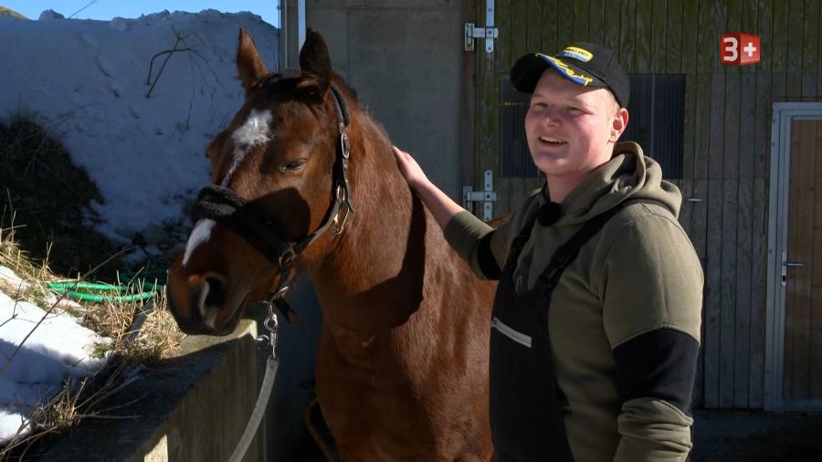 Jungbauer Albi ist 19 Jahre alt.