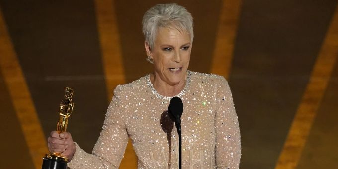 Jamie Lee Curtis gewinnt ihren ersten Oscar als beste Nebendarstellerin. Jamie Lee Curtis Oscars