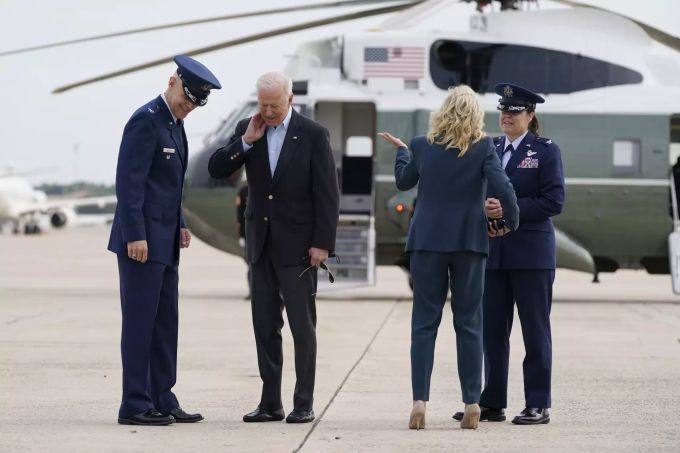 Joe Biden unmittelbar nach dem Zikadenstich. Joe Biden