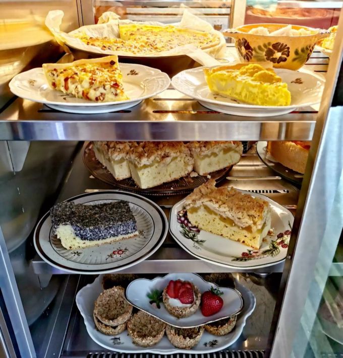 Die hausgemachten Kuchen erinnern an Grossmutters Rezepte. Märtkafi