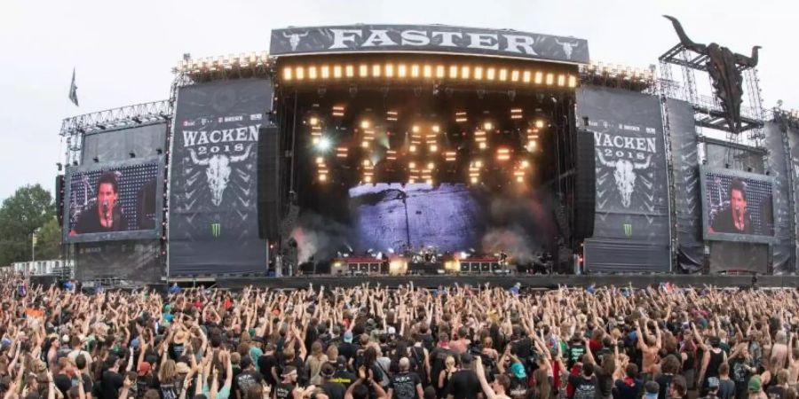 Viel los beim Wacken Open Air (2018). Foto: Daniel Reinhardt/dpa