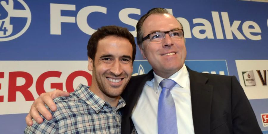 Schalkes Chef Clemens Tönnies (rechts) kommt glimpflich davon