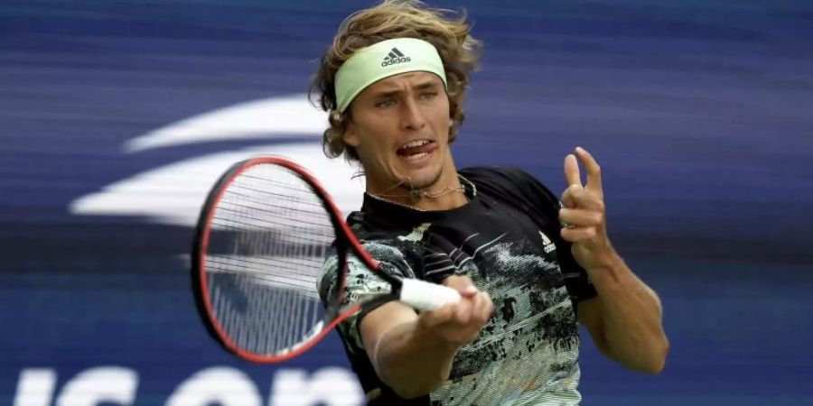 Musste wieder über fünf Sätze für den Sieg gehen: Alexander Zverev. Foto: Kevin Hagen/AP