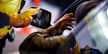 Alkoholisiert und ohne Führerausweis am Steuer