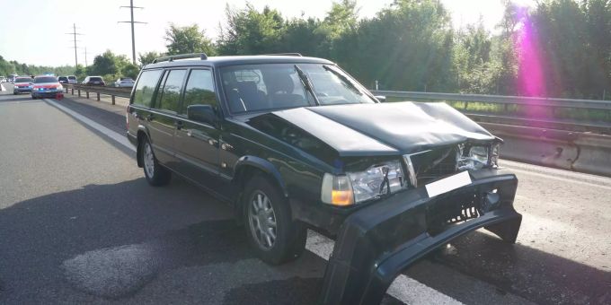 Auffahrunfall führt zu Verkehrsbehinderungen