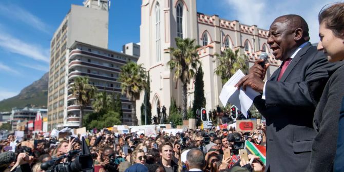 Proteste gegen Gewalt an Frauen in Südafrika