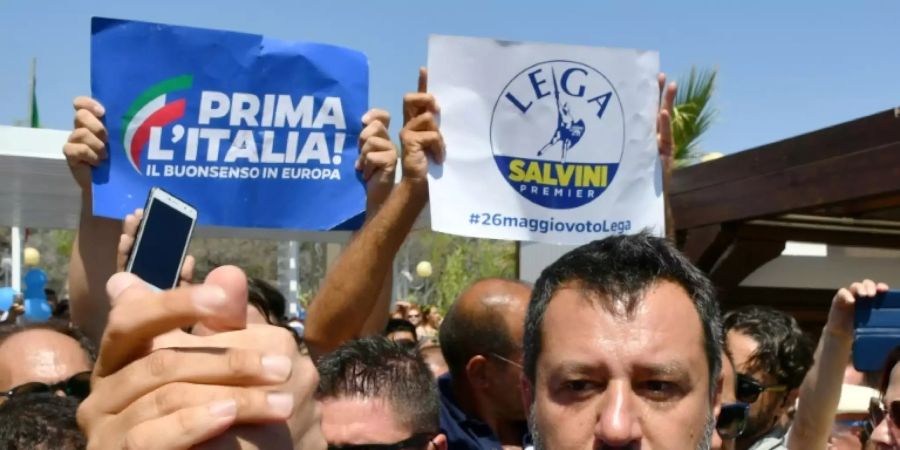 Salvini während seiner «Strandtour» in Süditalien