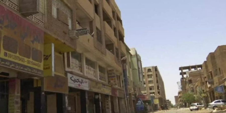 Oppositionsgruppen im Sudan haben am Sonntag einen landesweiten Streik begonnen. Damit wollen sie Druck auf den militärischen Übergangsrat ausüben, die Macht an eine zivile Regierung zu übergeben. Foto: AP/dpa