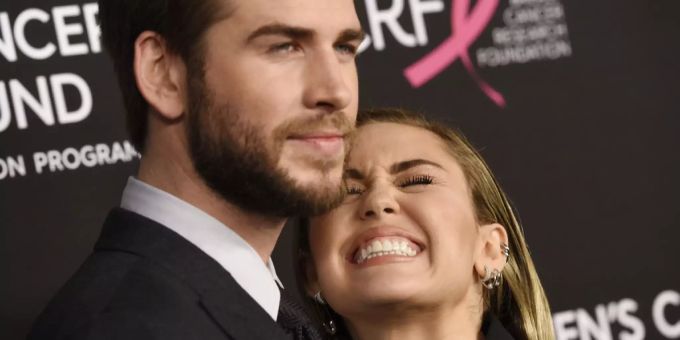 Miley Cyrus Stellt Liam Mit Sucht Bild Bloss