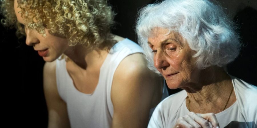 Eva Fahidi Tanzstück