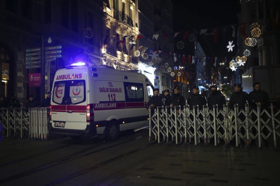 Bei dem Anschlag am Sonntagnachmittag in Istanbul kamen sechs Menschen ums Leben.