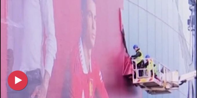 Endgültiges Aus? - ManUtd entfernt Ronaldo-Banner von Old Trafford